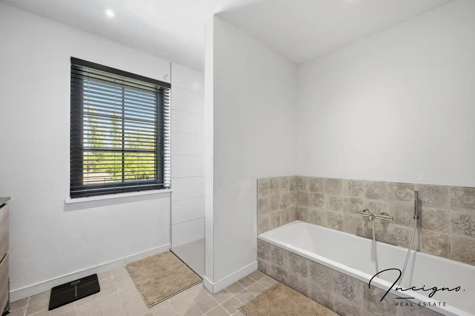 Recente stijlvolle BEN woning op een perceel van +- 15a foto 17