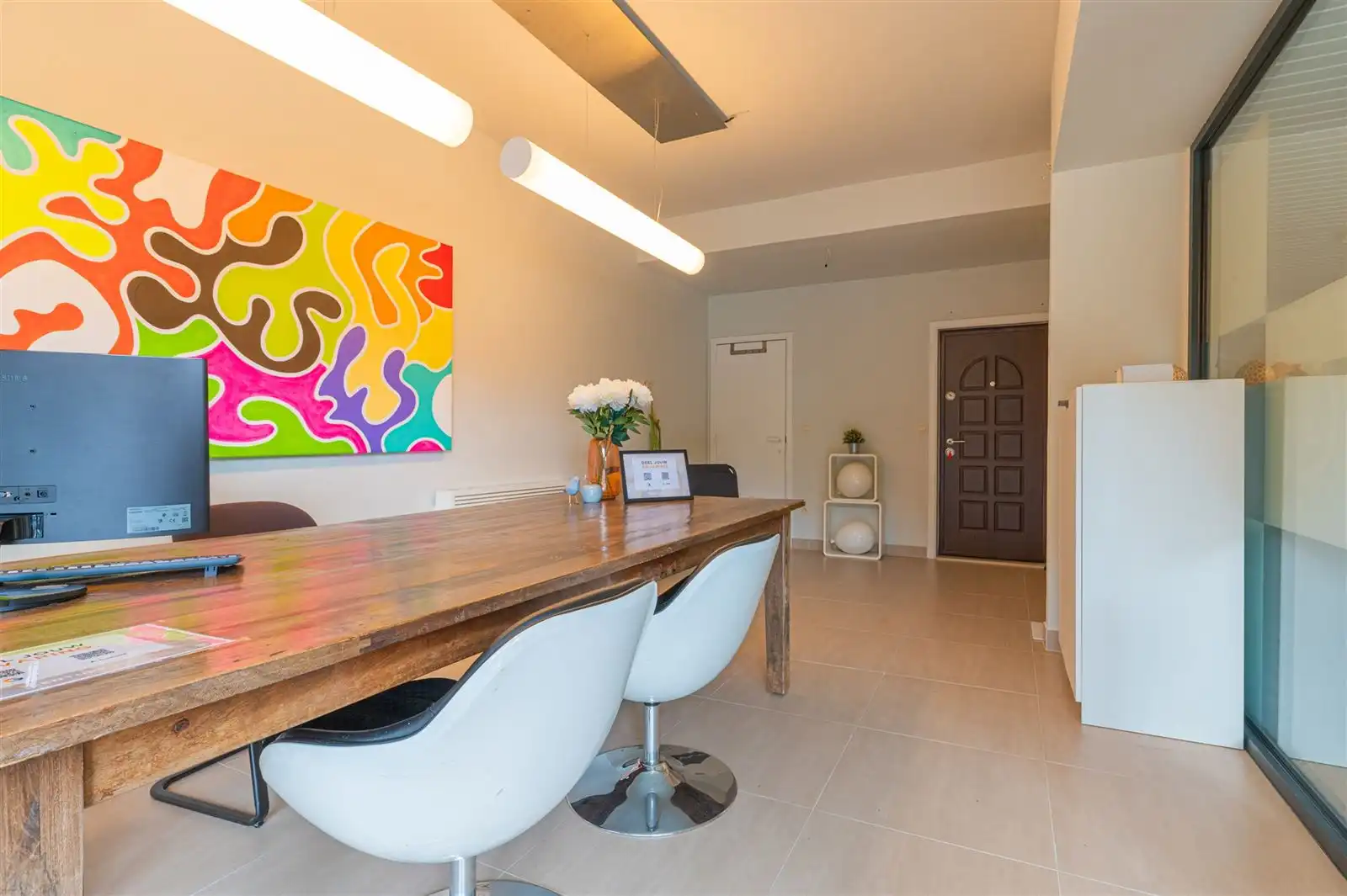 fantastisch gelegen handelspand op drukke steenweg foto 3