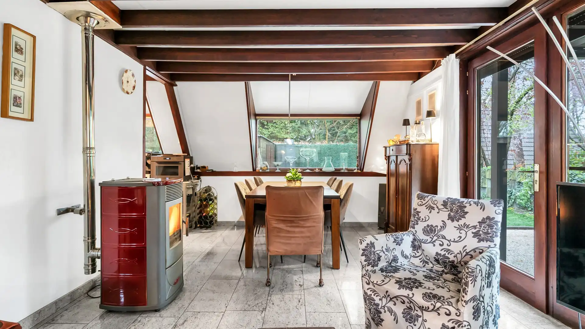 CHARMANTE VAKANTIEWONING AAN DE SONNEVIJVER IN LANAKEN - RUST, NATUUR & COMFORT foto 5