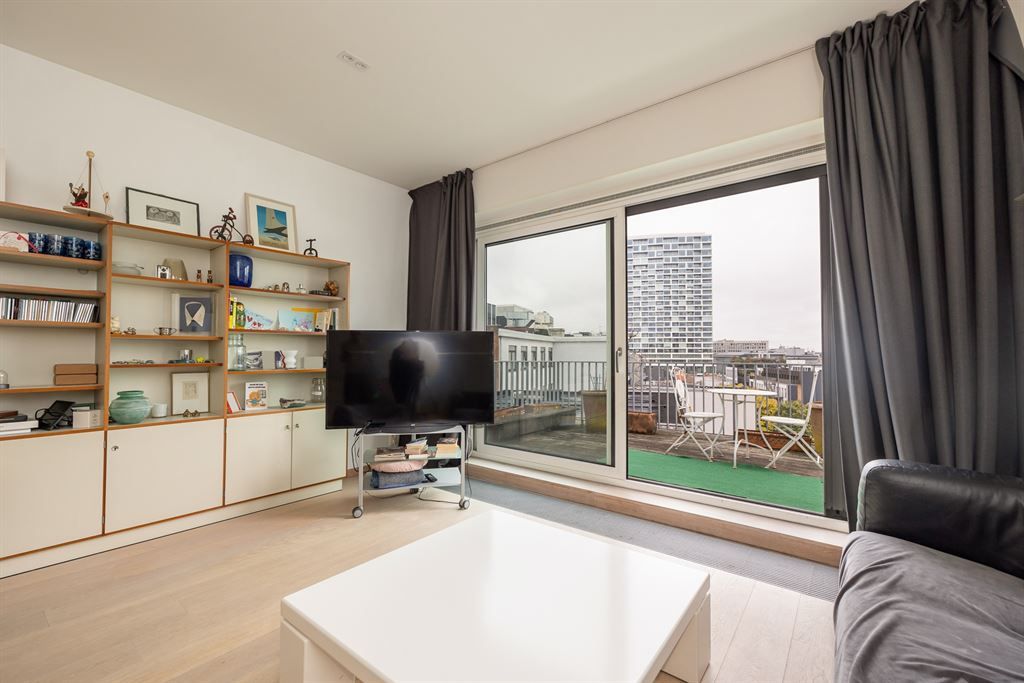 Duplex appartement met groot terras en autostaanplaats foto {{pictureIndex}}