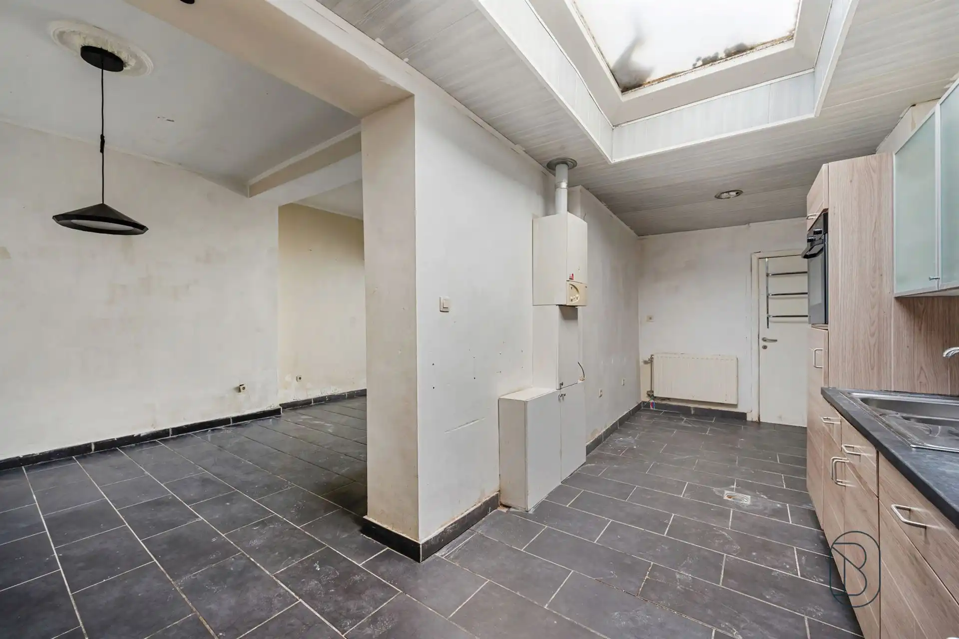 Woning met 2 slpks in centrum Ronse nabij station foto 8
