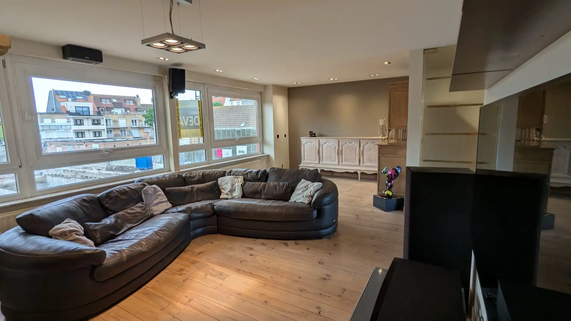 Instapklare en bijzonder ruime familie- en/of vakantiewoning in het centrum van Knokke foto 3