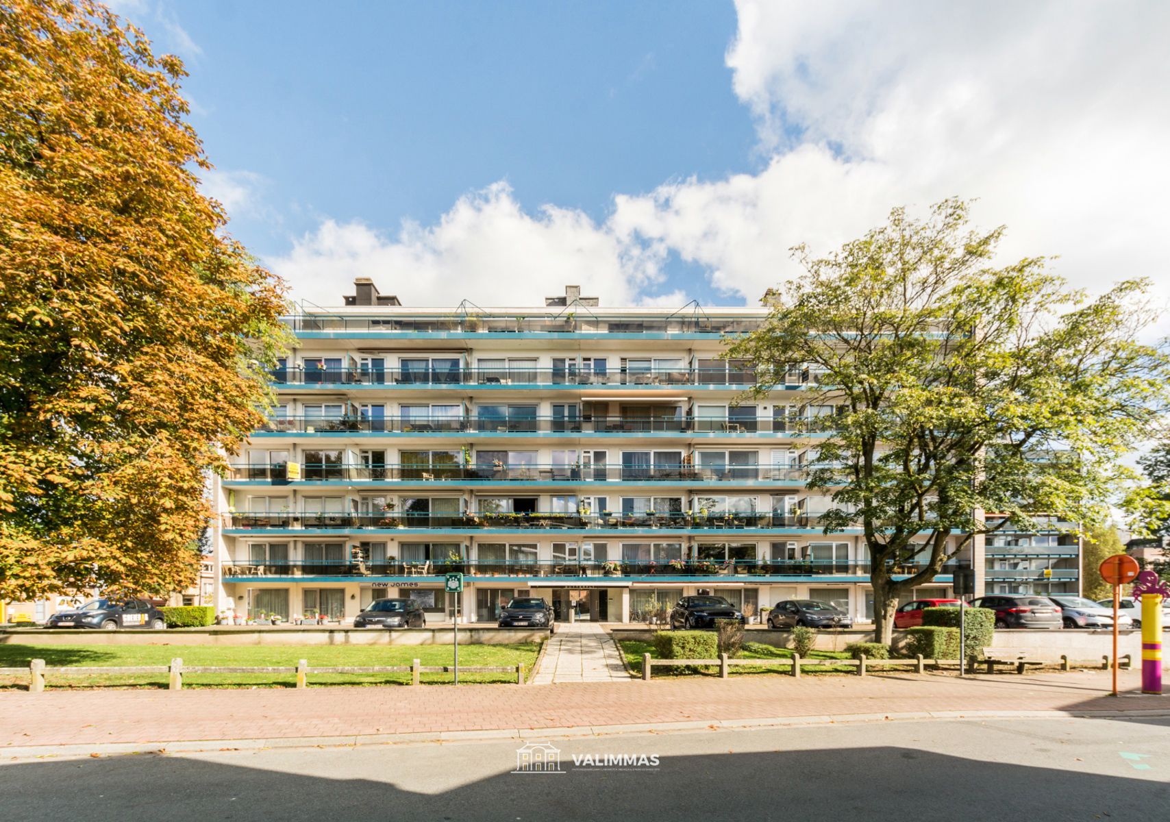 Verzorgd en instapklaar appartement met 2 terrassen & kelder foto 1