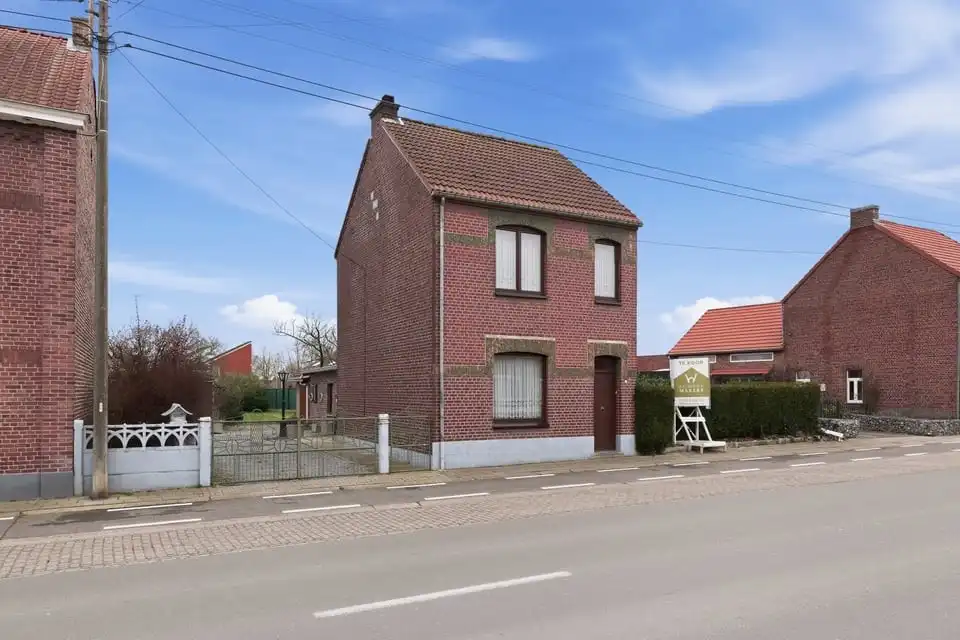 TE RENOVEREN GEZINSWONING OP EEN MOOI PERCEEL IN ZEPPEREN foto 2