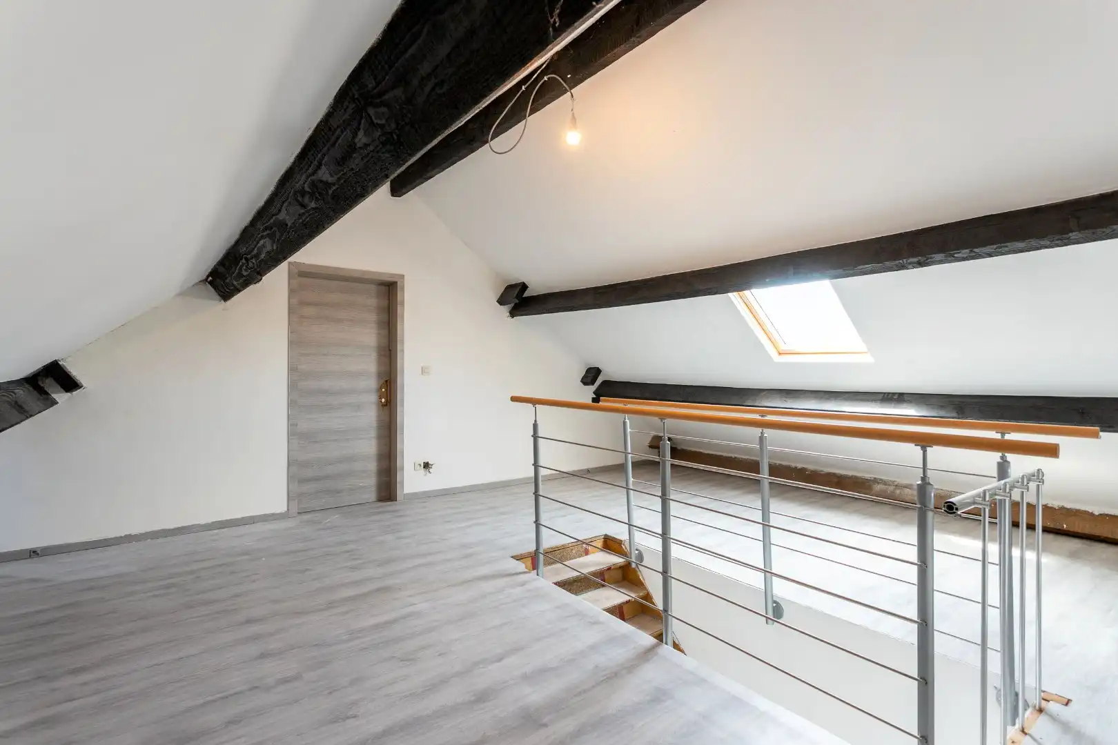Ruime woning met 4 slaapkamers en binnenkoer in Petit-Enghien foto 19