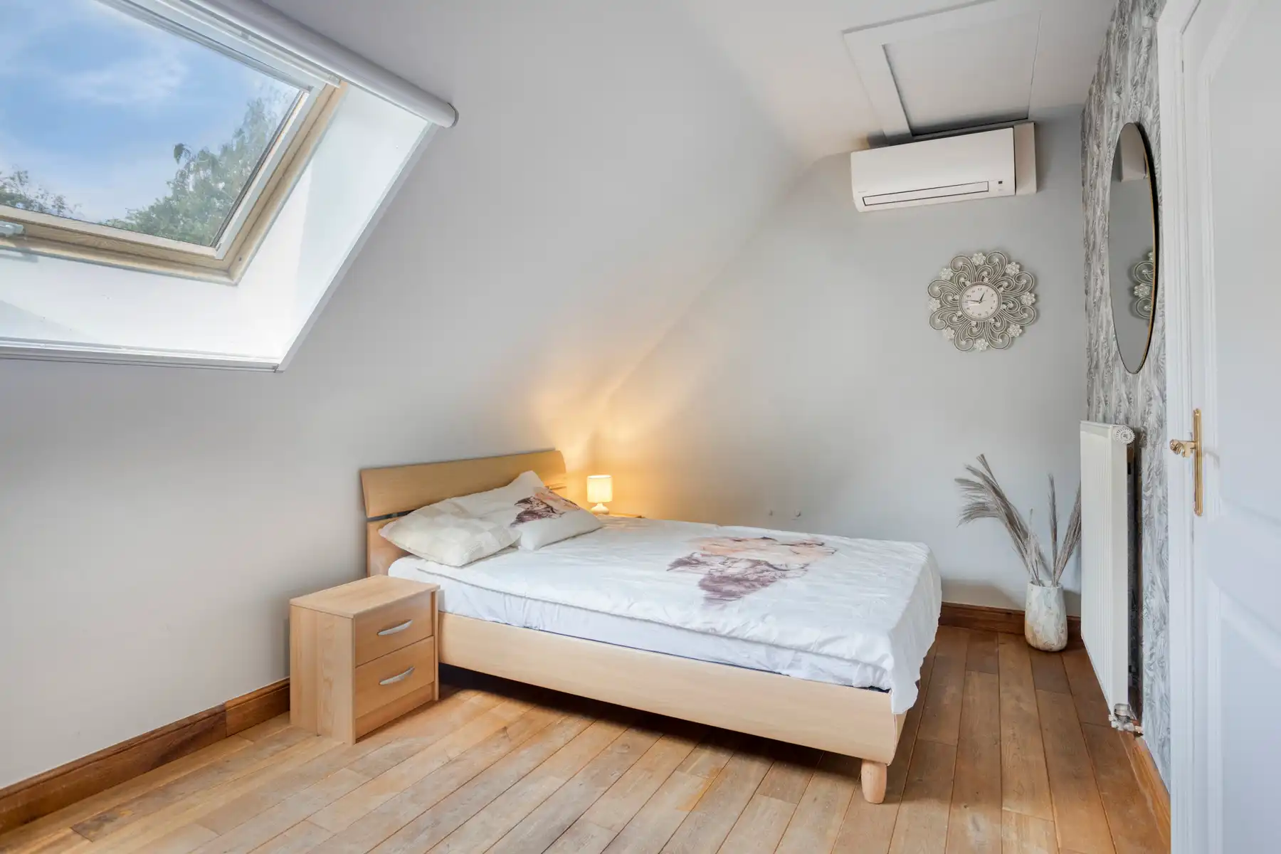 Charmante en energiezuinige villa op rustige locatie foto 26