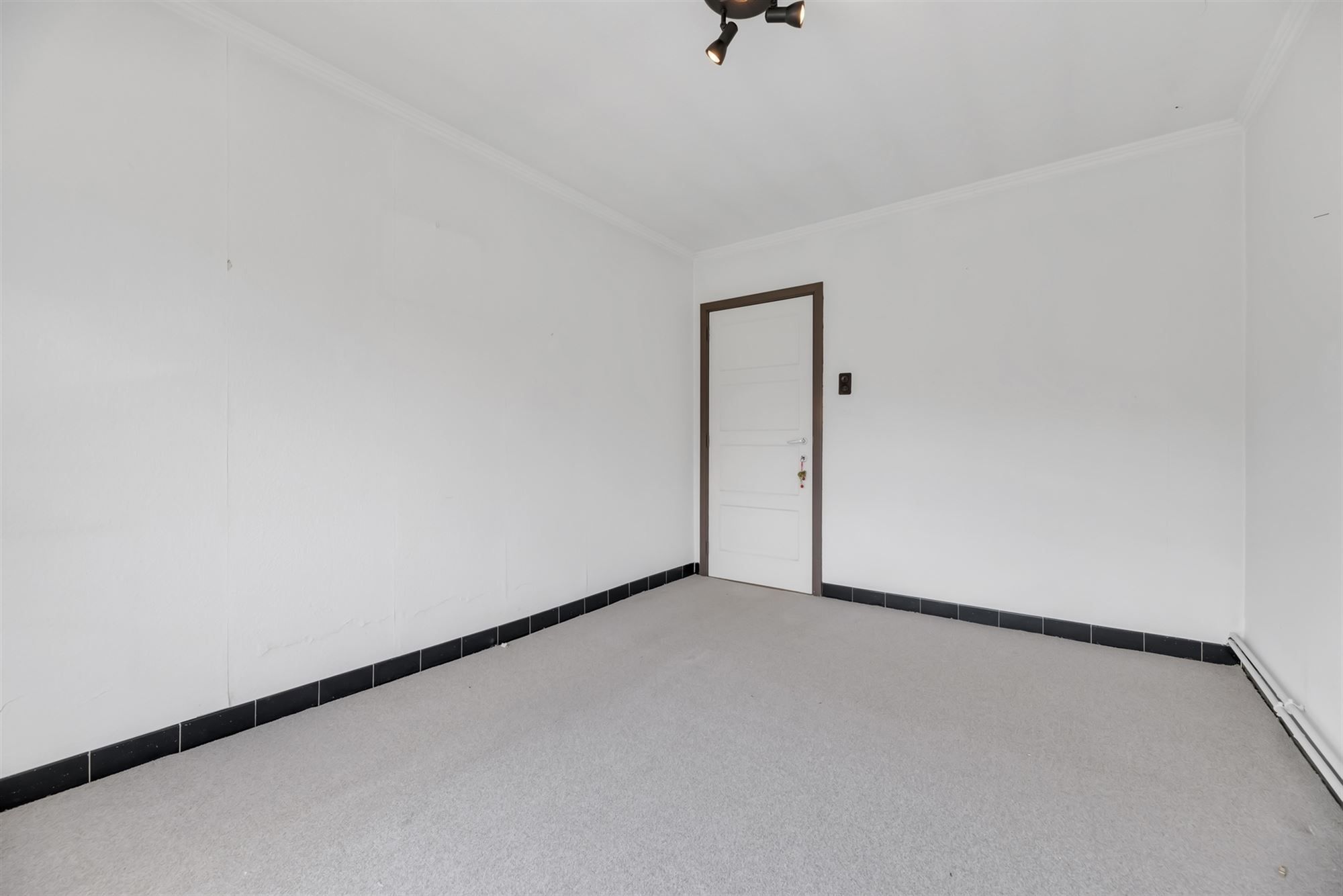 GEZELLIGE WONING MET 3 SLAAPKAMERS EN RUIME TUIN IN BERINGEN CENTRUM foto 16