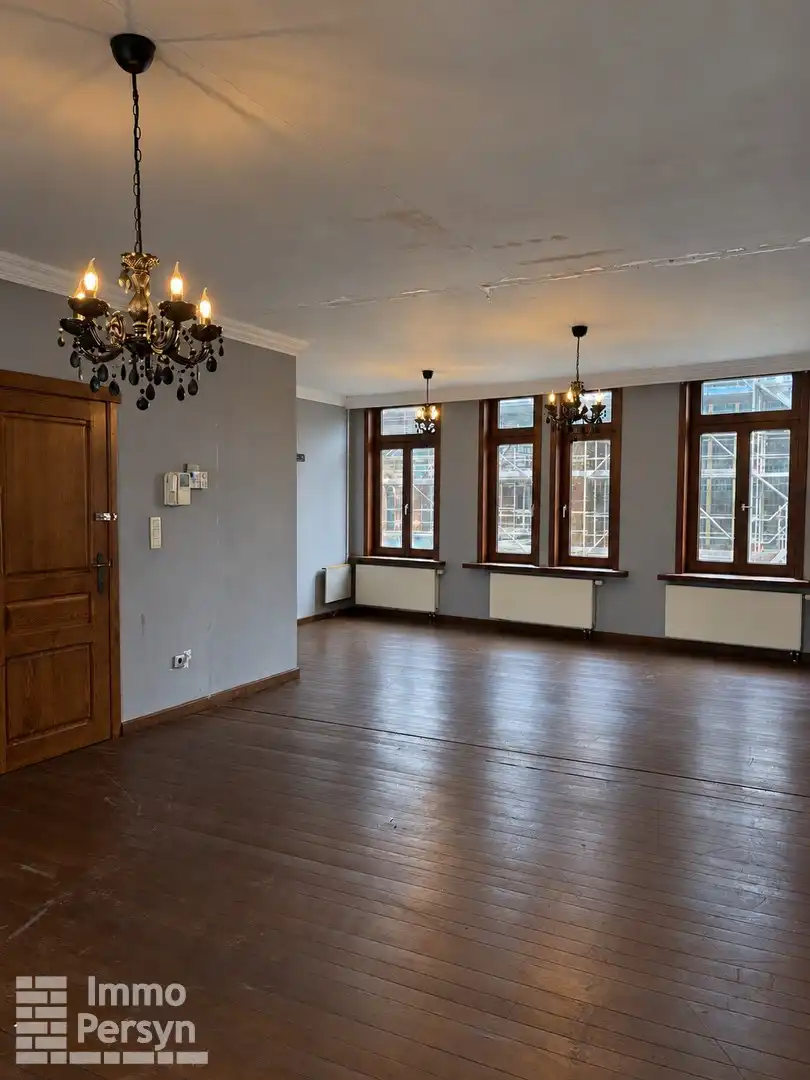 Handelspand (800m²!) + woonst (220m²) + Buitenruimte (600m2) foto 5