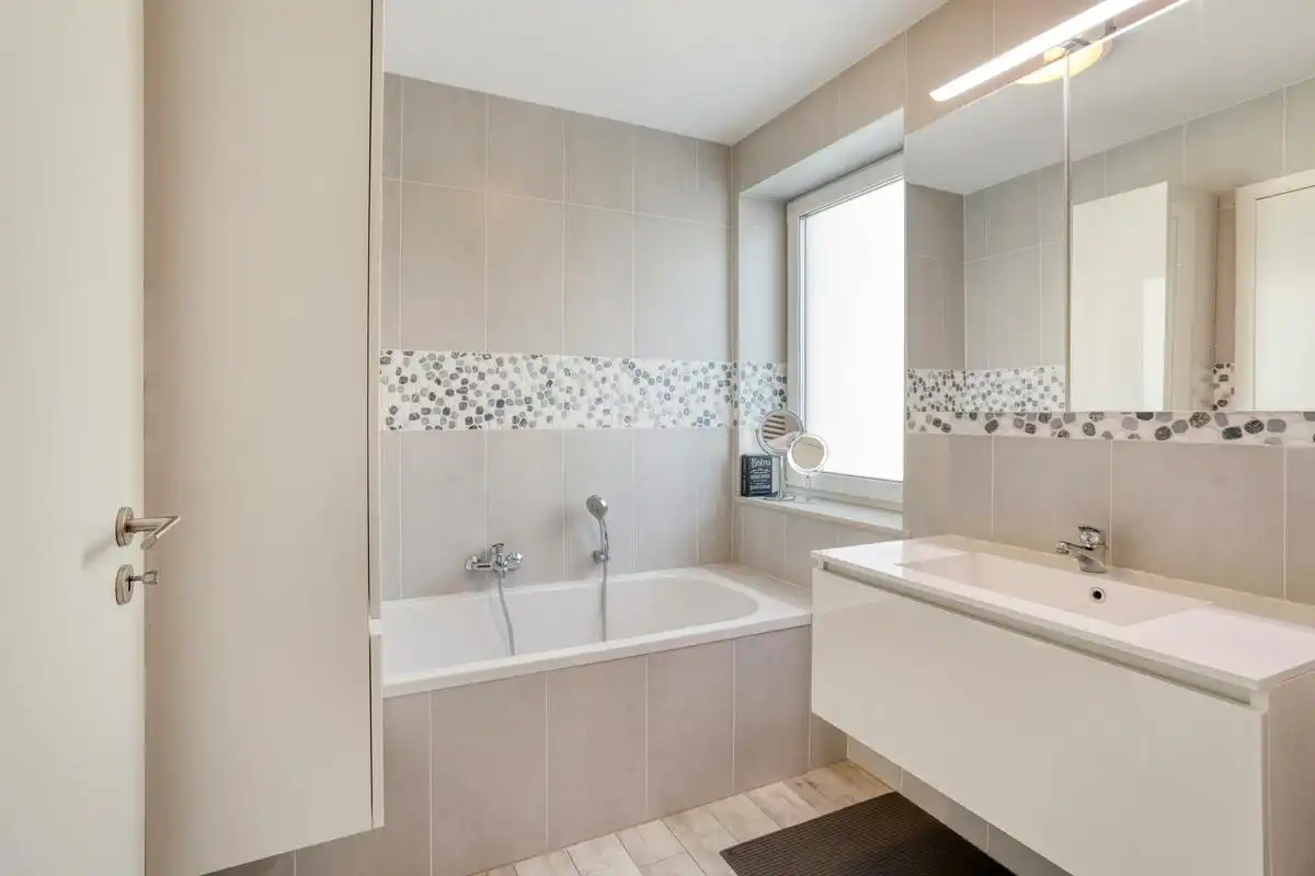 Moderne en energiezuinige halfopen bebouwing te koop foto 25