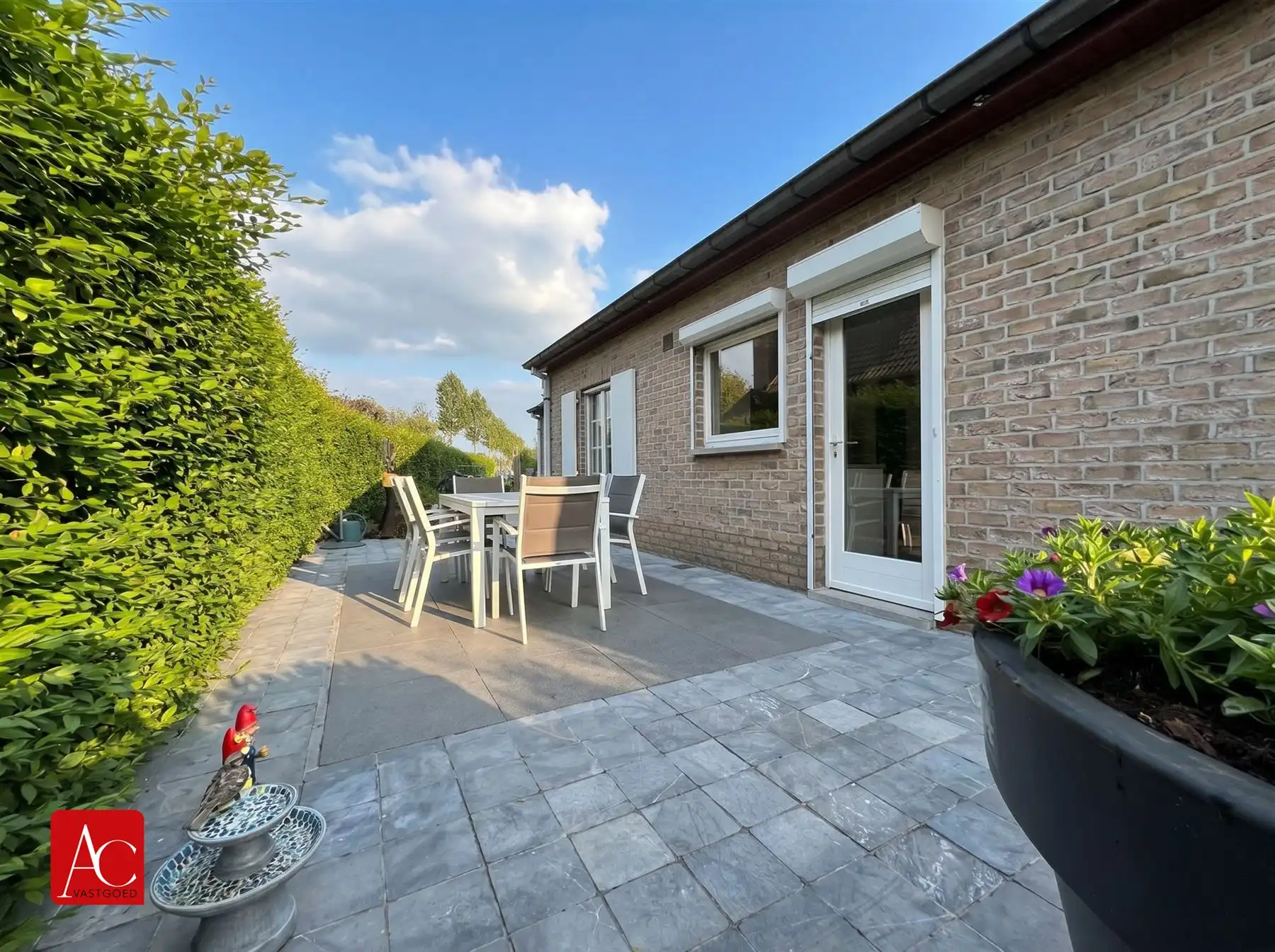 Rustig gelegen bungalow met prachtig uitzicht foto 20