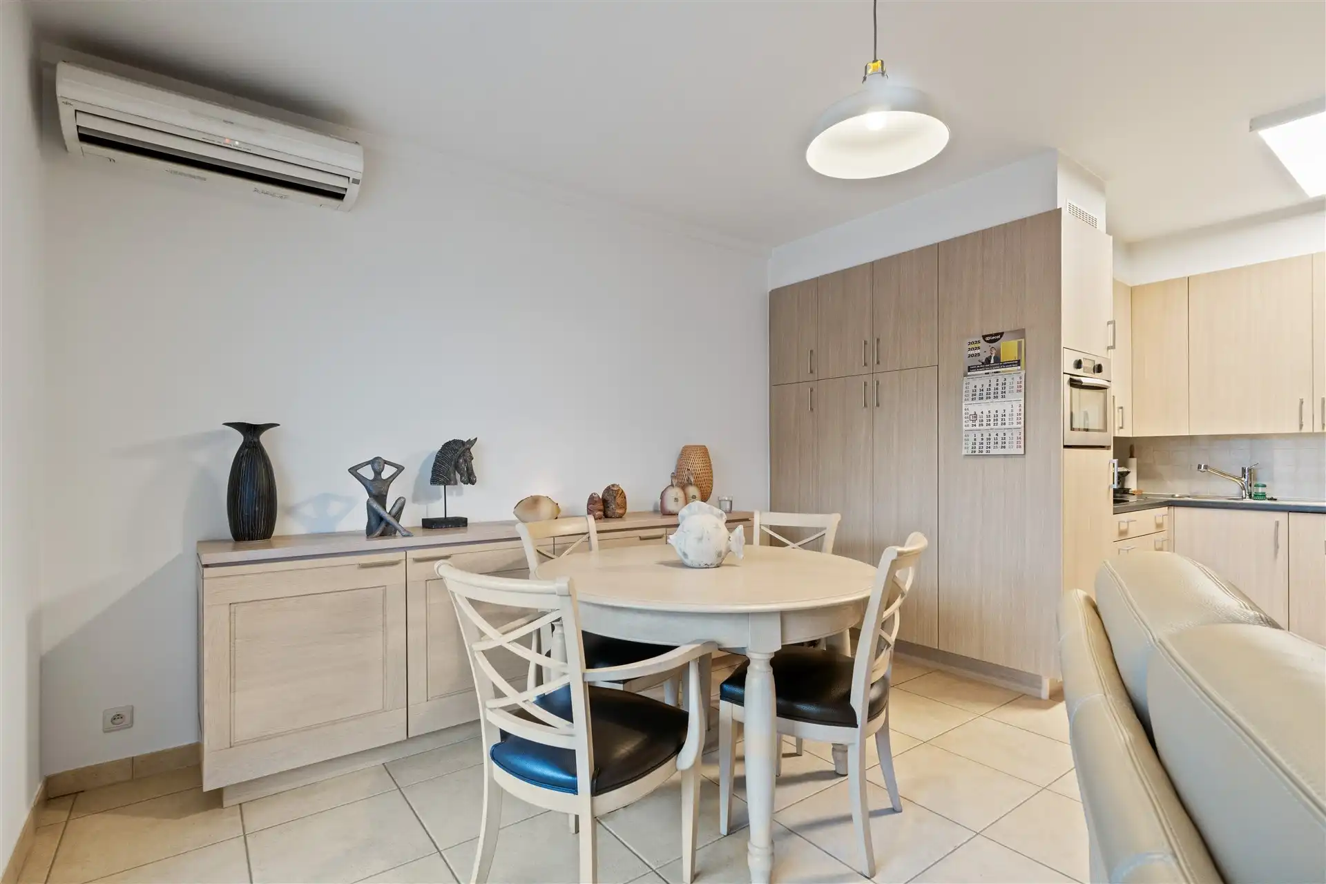 Instapklaar appartement met terras en 1 slaapkamer. foto 5