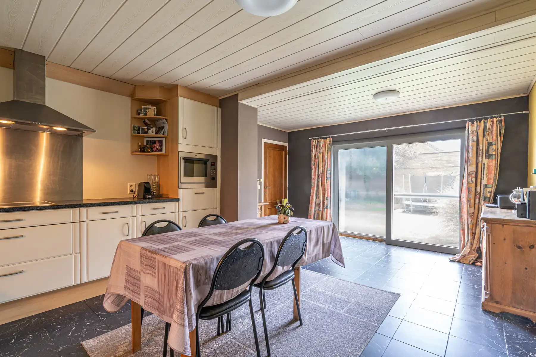 Ruime gezinswoning met 5 slaapkamers op 934 m² in Brecht foto 6