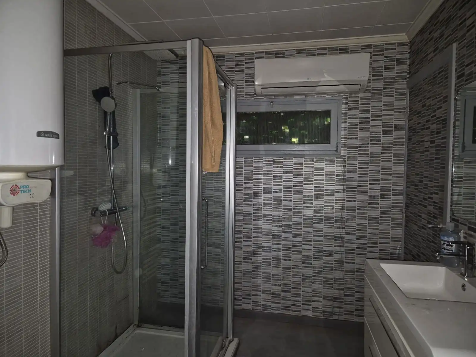 Te renoveren villa op toplocatie te Sijsele/Damme foto 8