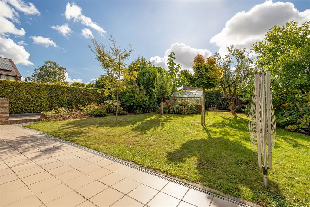 Instapklare woning in een zeer rustige wijk! foto 25