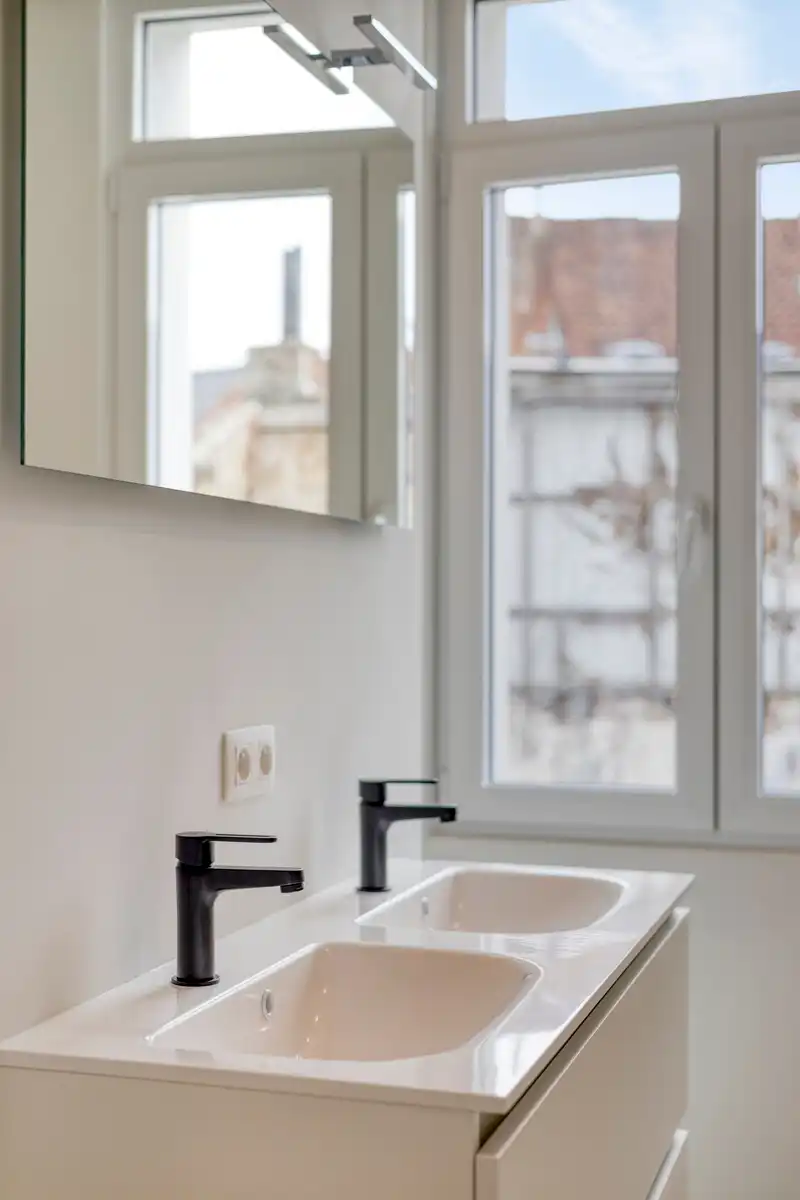 Herenhuis, 305 m2 bewoonb, met tuin en 50 meter van de schelde! foto 11