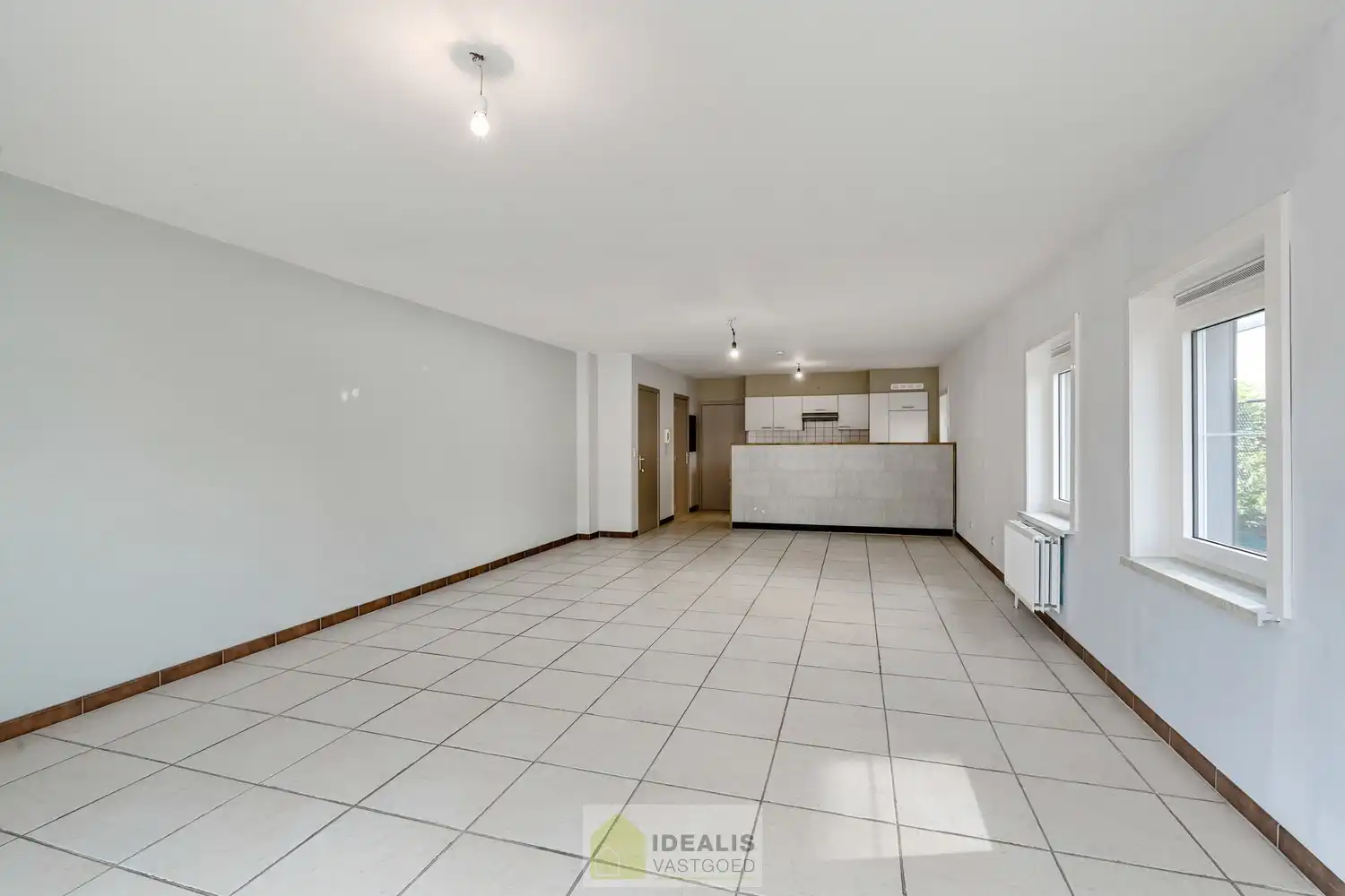 IDEALIS VASTGOED – GELIJKSVLOERS APPARTEMENT GELEGEN OP UITERST CENTRALE LOCATIE TE HECHTEL-EKSEL foto 8