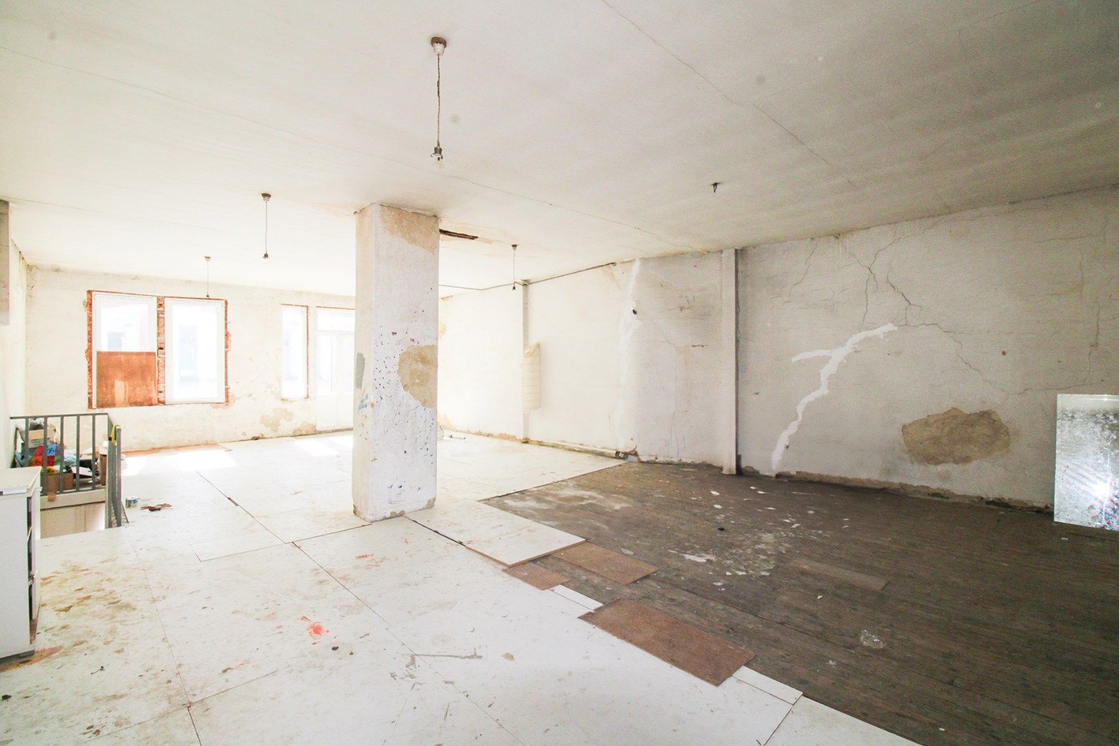 Investeren in het hart van Sint-Niklaas: Veelzijdig handelshuis met uitbreidingspotentieel in bruisend centrum te koop foto 15