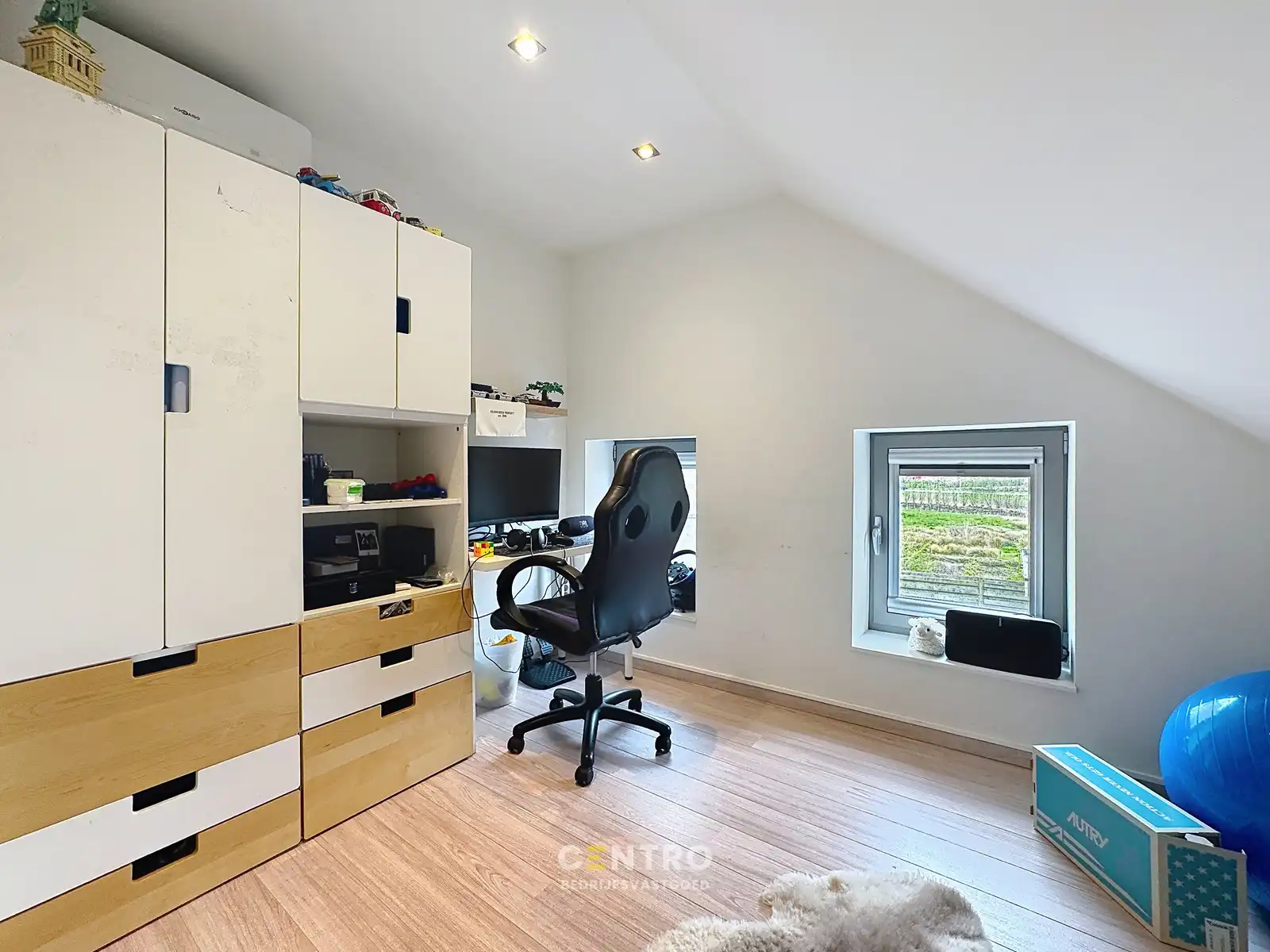 Volledig ingericht restaurant met woonst op CHARMANTE ligging te Oostende! foto 43