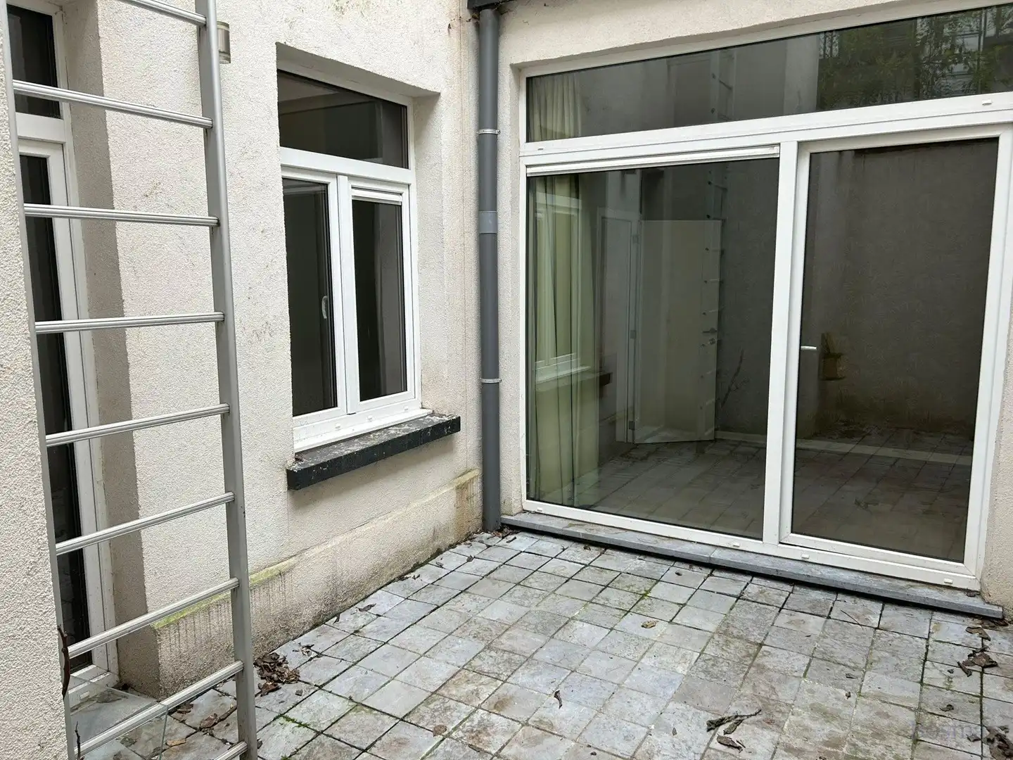 Gelijkvloers appartement te huur in centrum Antwerpen foto 13