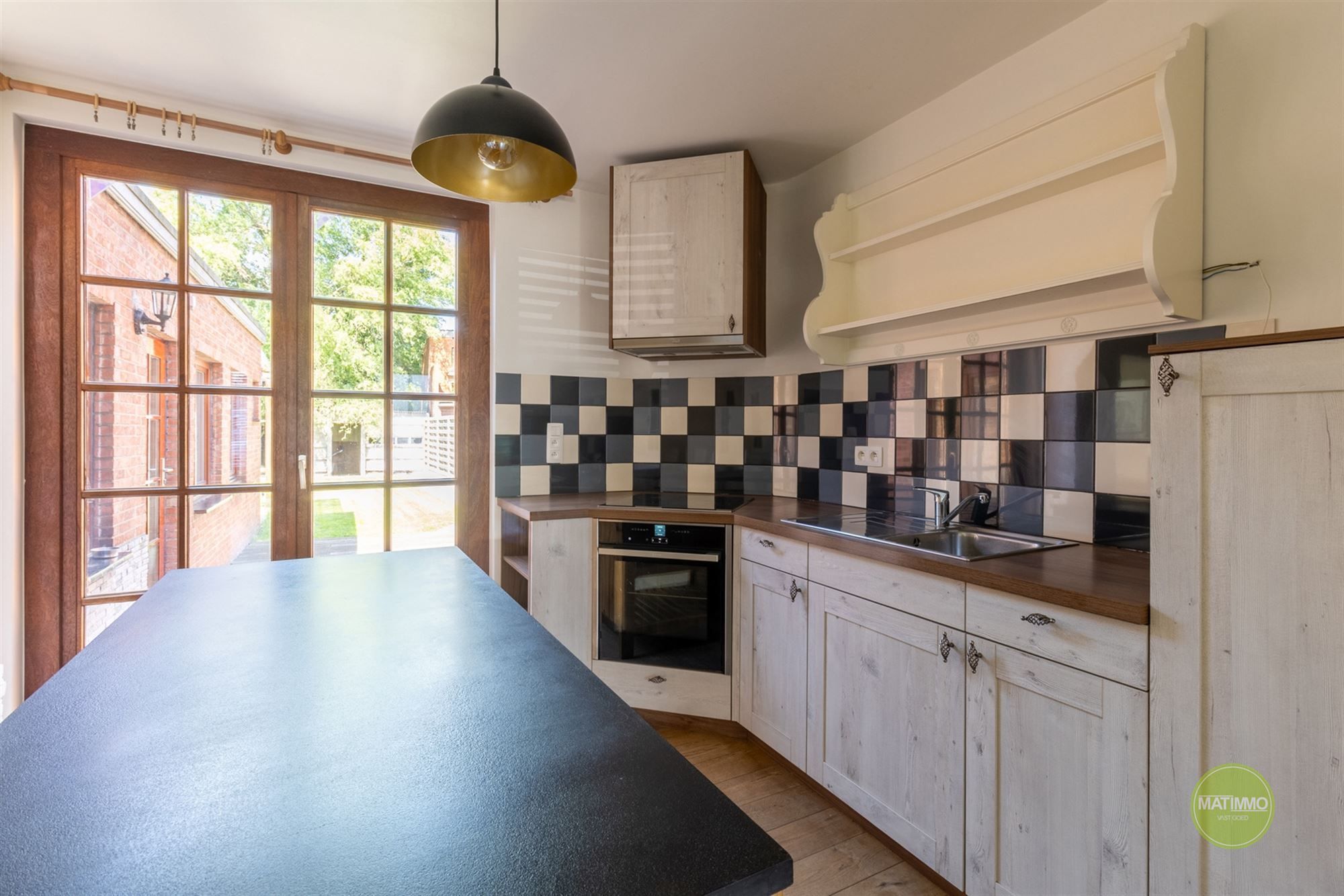 Instapklare gezinswoning met zonnige tuin in Mol-Gompel foto 6