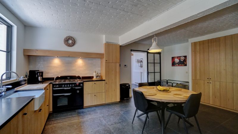 Charmante instapklare gerenoveerde hoeve van 287m² op 11 are foto 9