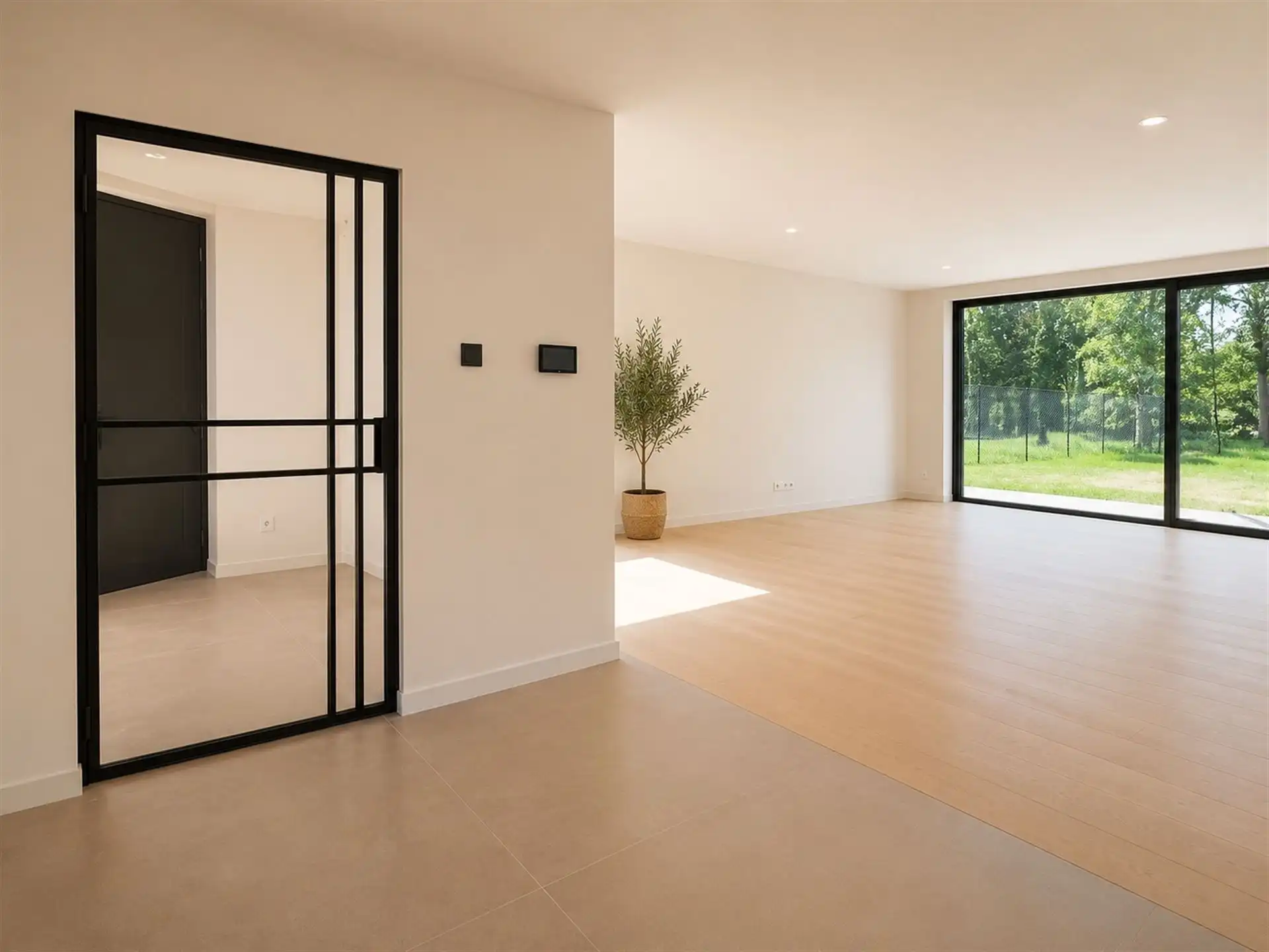 LAATSTE HOB NIEUWBOUW ! 4 slpks en grote zuidgerichte tuin foto 2