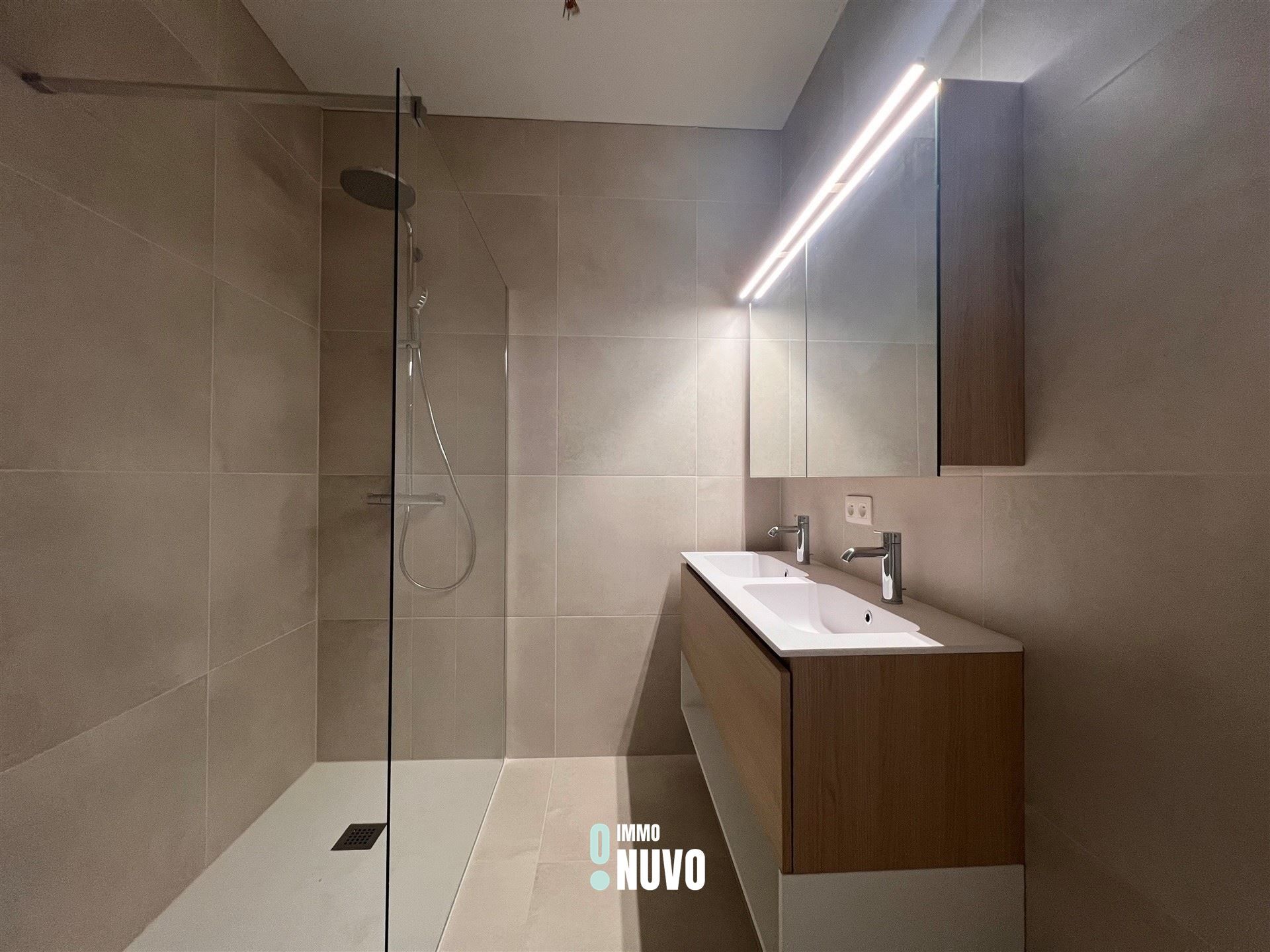 Kwalitatief afgewerkt appartement in project Zuidkaai foto 9