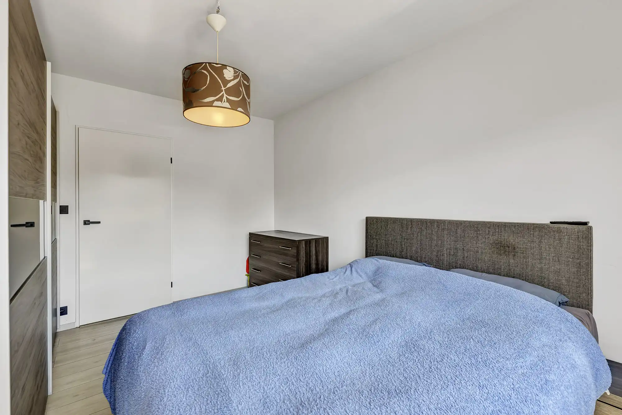 Opbrengsteigendom met 2 appartementen en extra studio foto 7