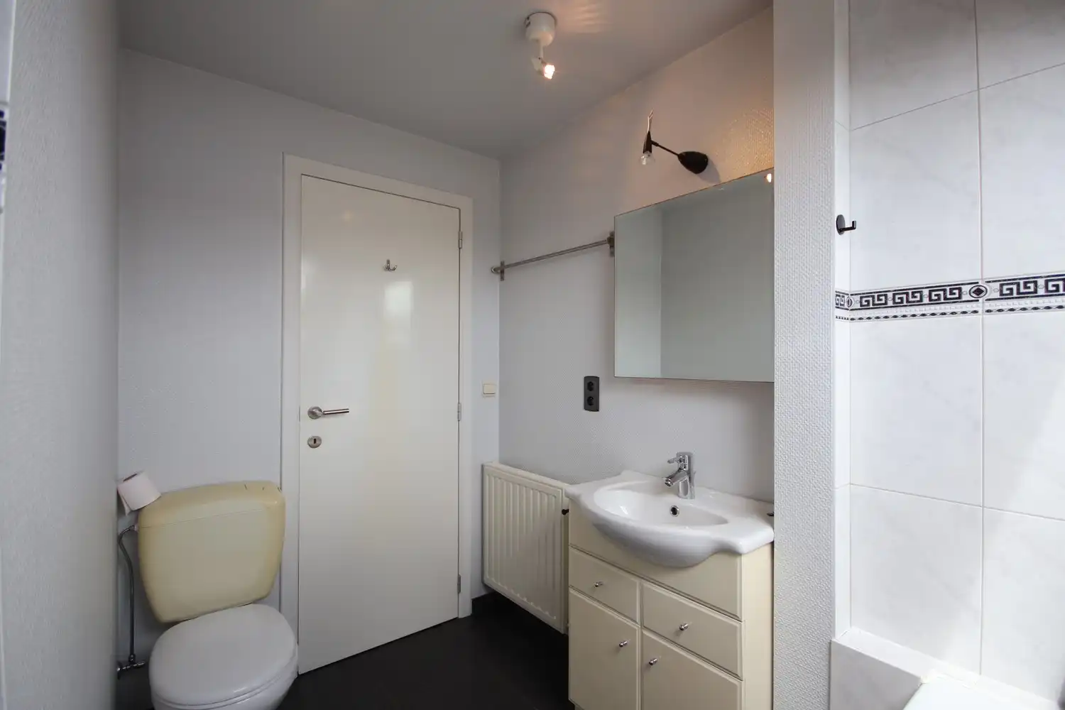 Gunstig gelegen woning met zeer veel lichtinval met minstens 2 slaapkamers foto 20