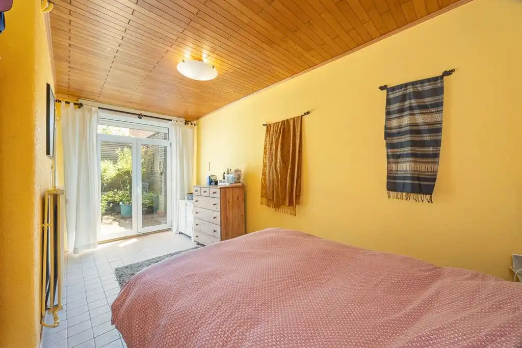 Energiezuinige woning met zonnig tuintje foto 17