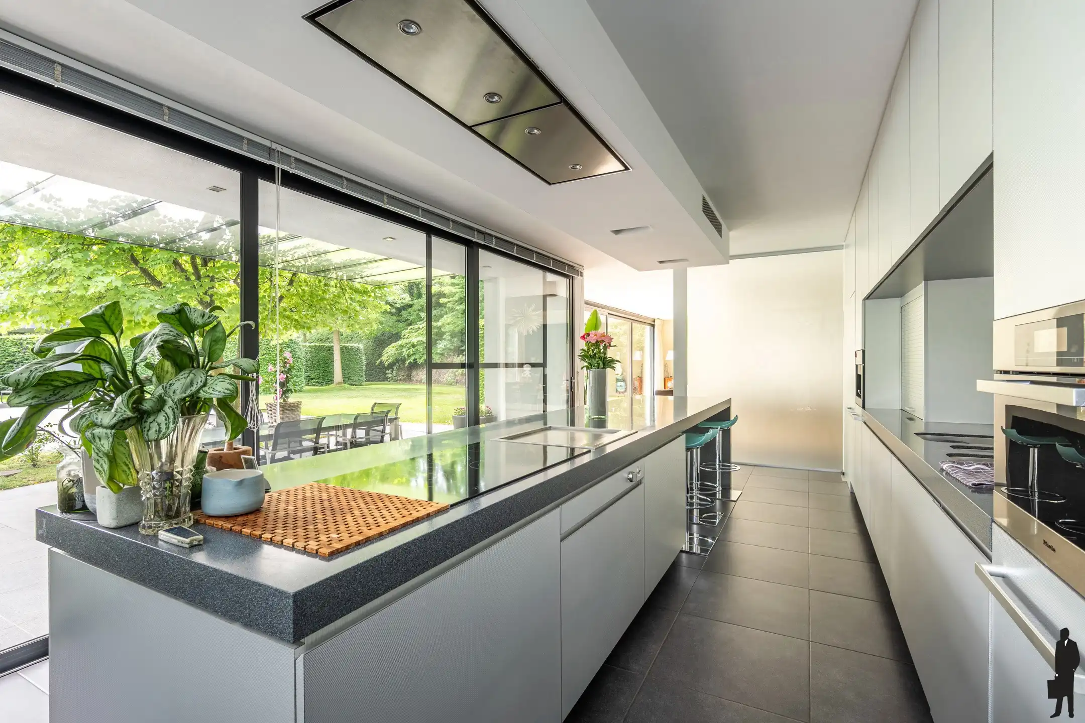 Exclusieve villa met zwembad op een uitzonderlijk perceel te Malle foto 14