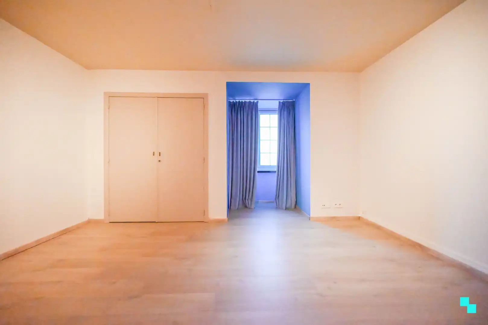 Riante handelswoonst in Waregem foto 27