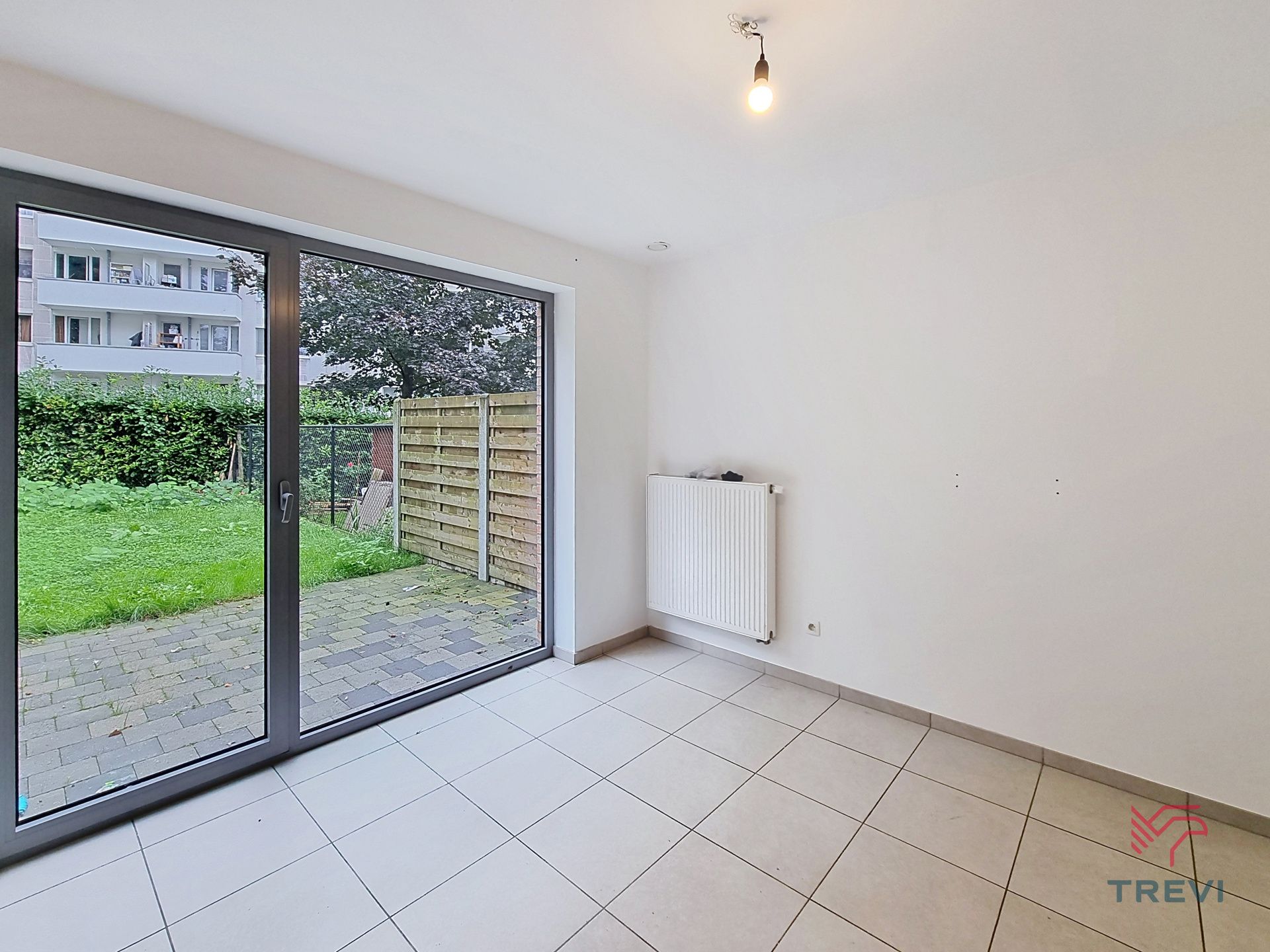 Huis met 4 slaapkamers - Bouwjaar 2016 foto 3