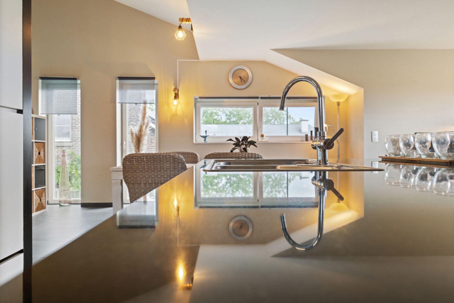 Rustig gelegen energie zuinige villa !!! foto 8