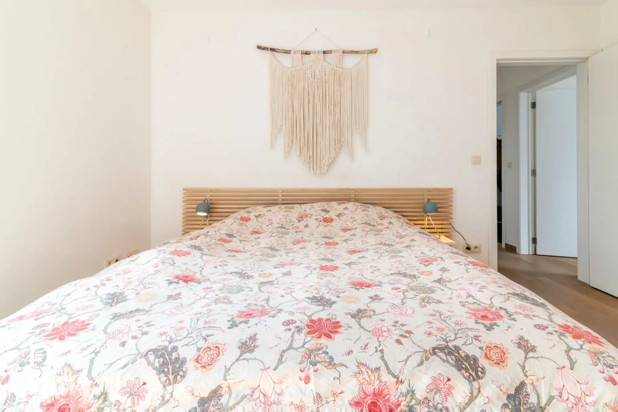 Lichtrijk penthouse met groot rondom terras en 2 parkings foto 17