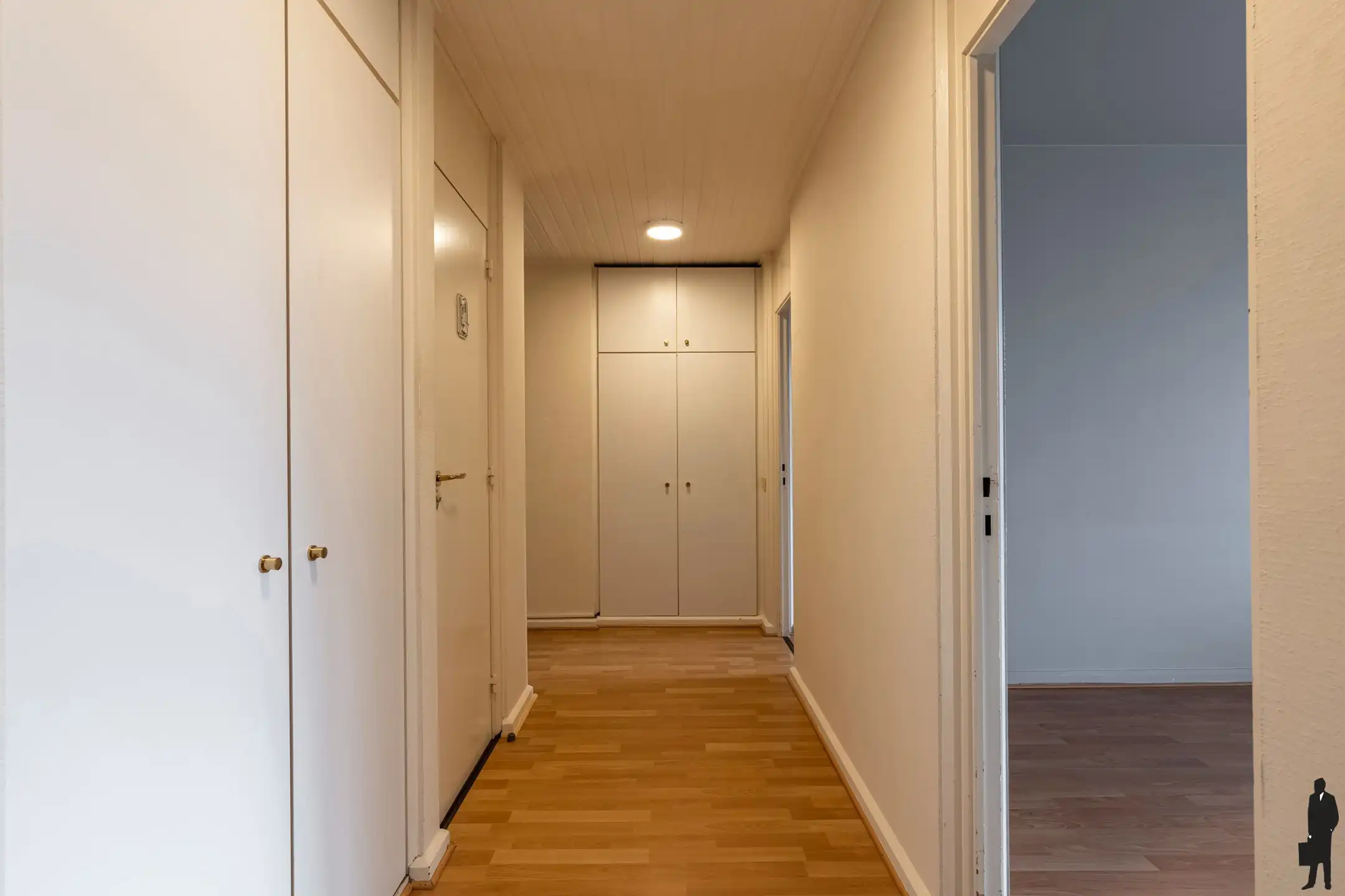 3 slpk-appartement met dubbele staanplaats in centrum Hove foto 11