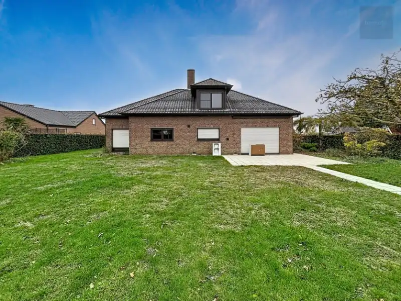 Vrijstaande woning foto 4