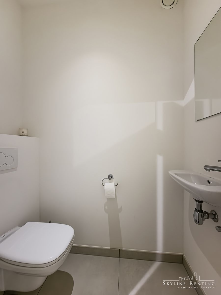 Gezelig lichtrijk gemeubeld 2 kamer app. met 2 TERRASSEN foto 20