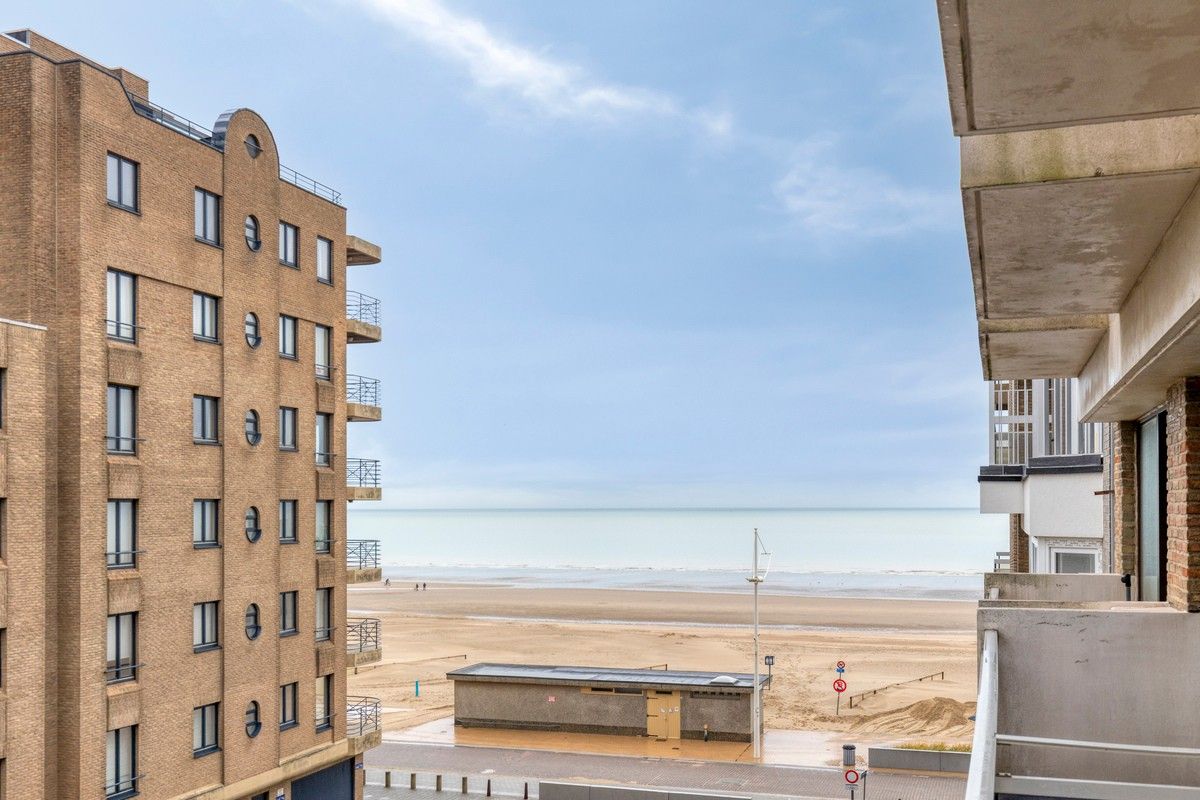 Gezellig appartement met zijdeling zeezicht foto 12