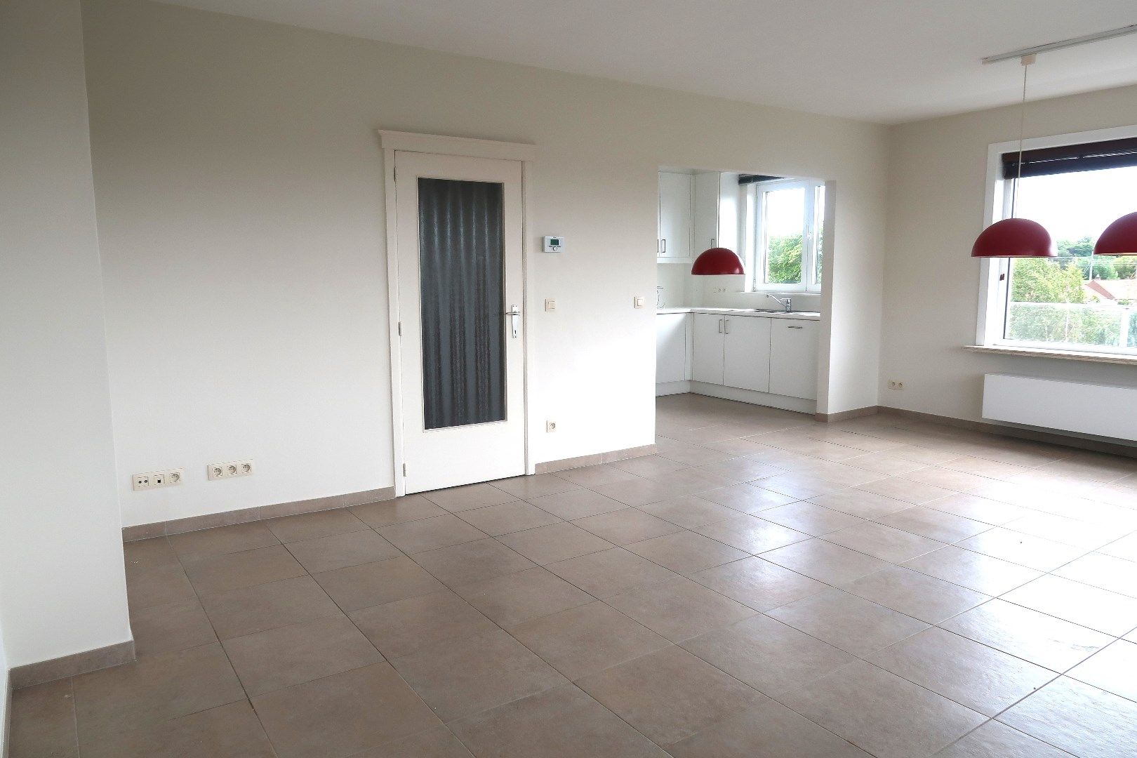 Ruim appartement met 3 slaapkamers foto 4