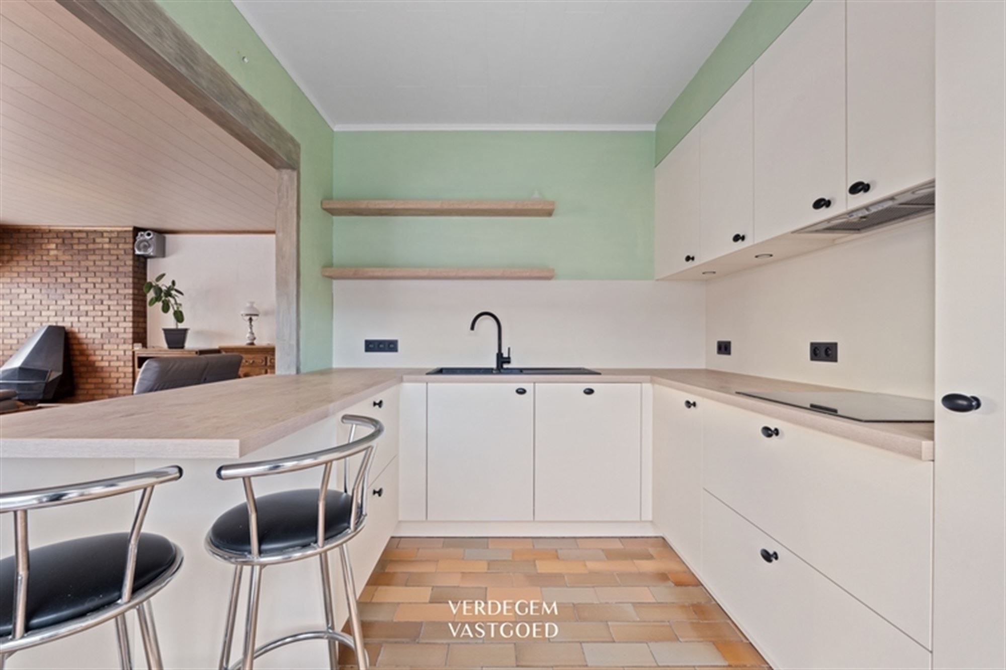 Te renoveren bungalow met 3 slaapkamers in fijne woonbuurt foto 6