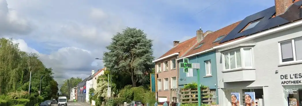 Commercieel gelijkvloers met mezzanine te koop – strategische ligging in Sint-Genesius-Rode foto 3