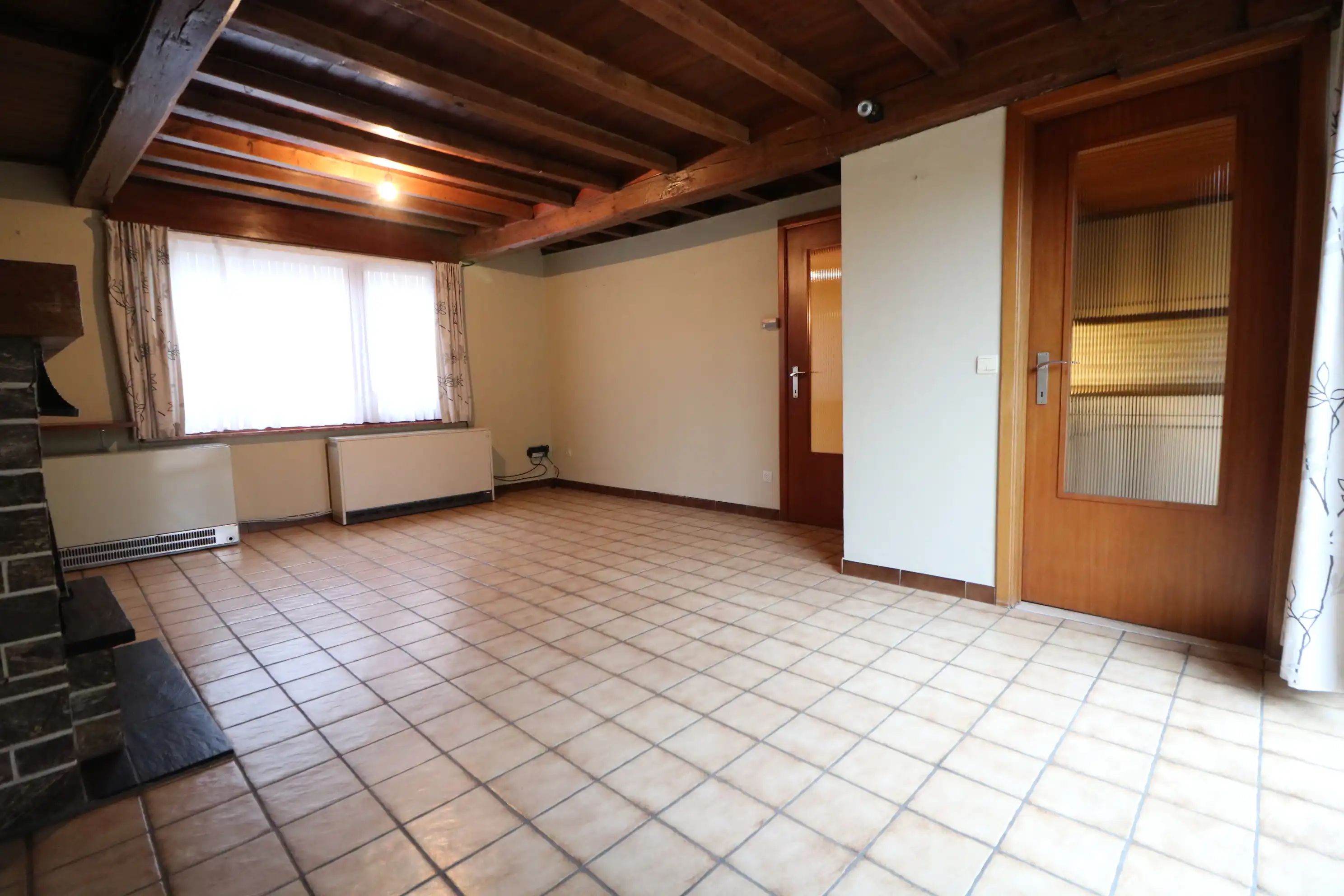 Woning met 3 slaapkamers, zuidgerichte tuin en garage in het centrum van Zuienkerke. foto 11