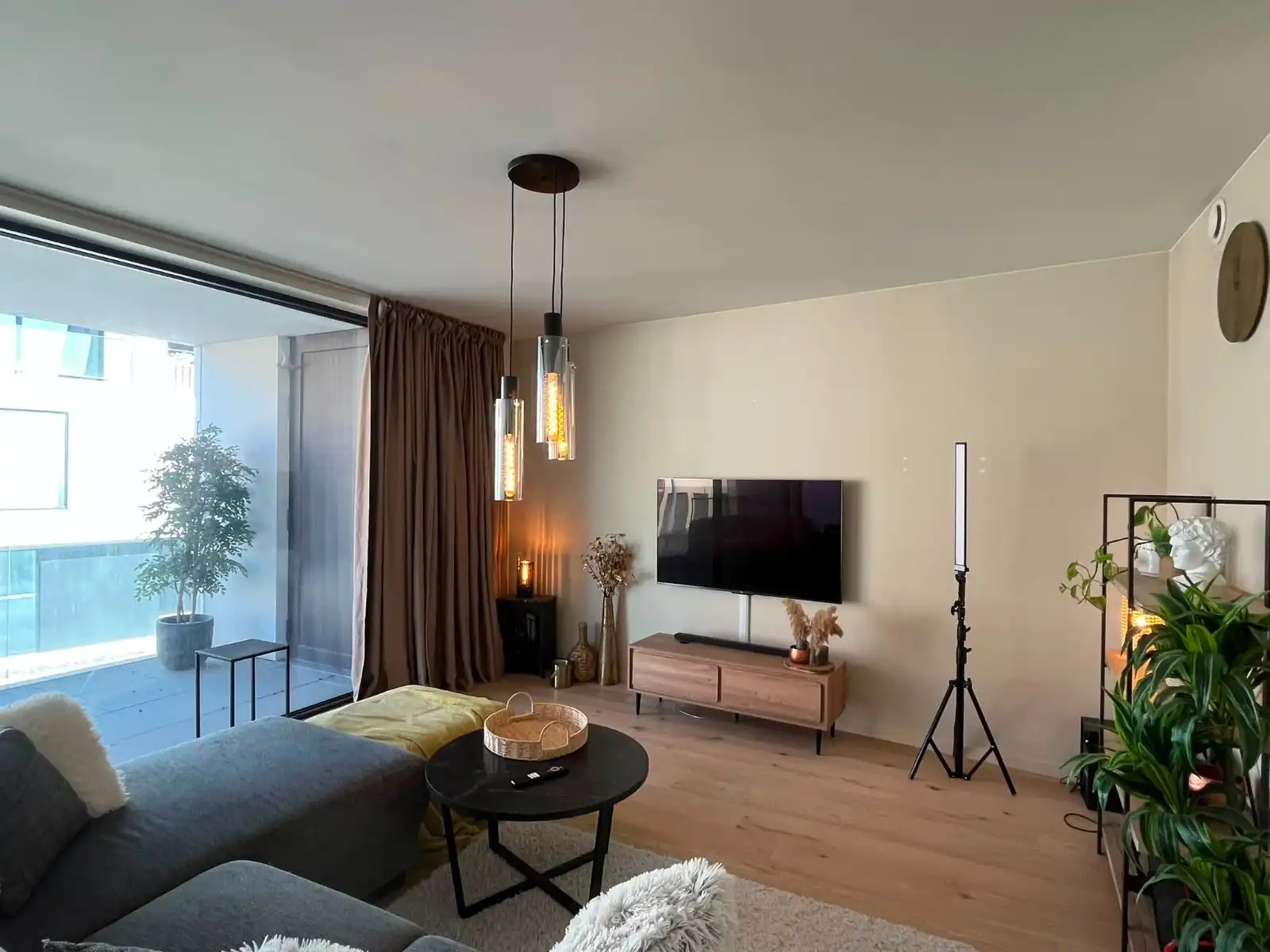 Nieuwbouwappartement met 2 slaapkamers aan de rand van het centrum foto 3