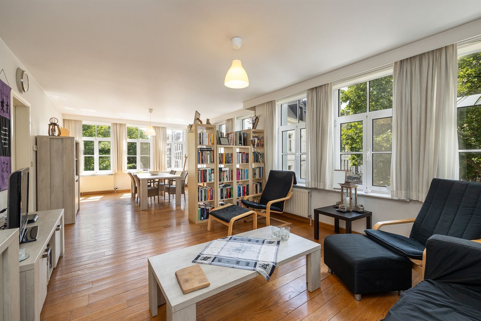 Licht en ruim wonen in hartje stad foto 3