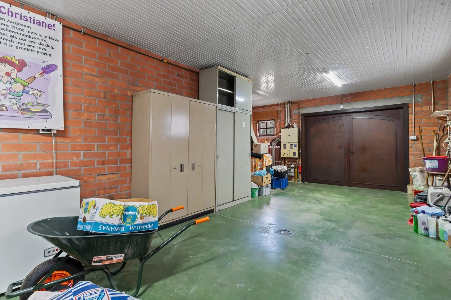 Bungalow op een rustige locatie met enorm veel potentieel foto 9