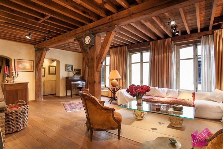 Gemeubeld duplex loft met 3 slk, 2 badk en garage foto {{pictureIndex}}