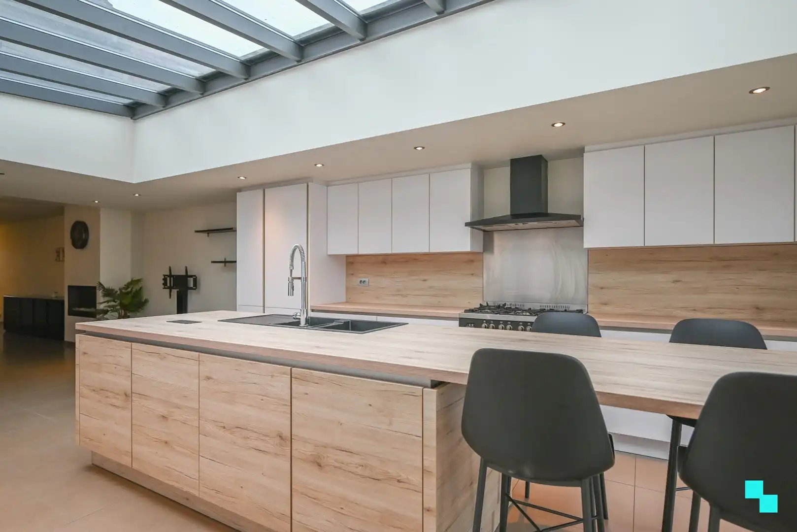 Eéngezinswoning met 2 slaapkamers nabij centrum Izegem foto 8