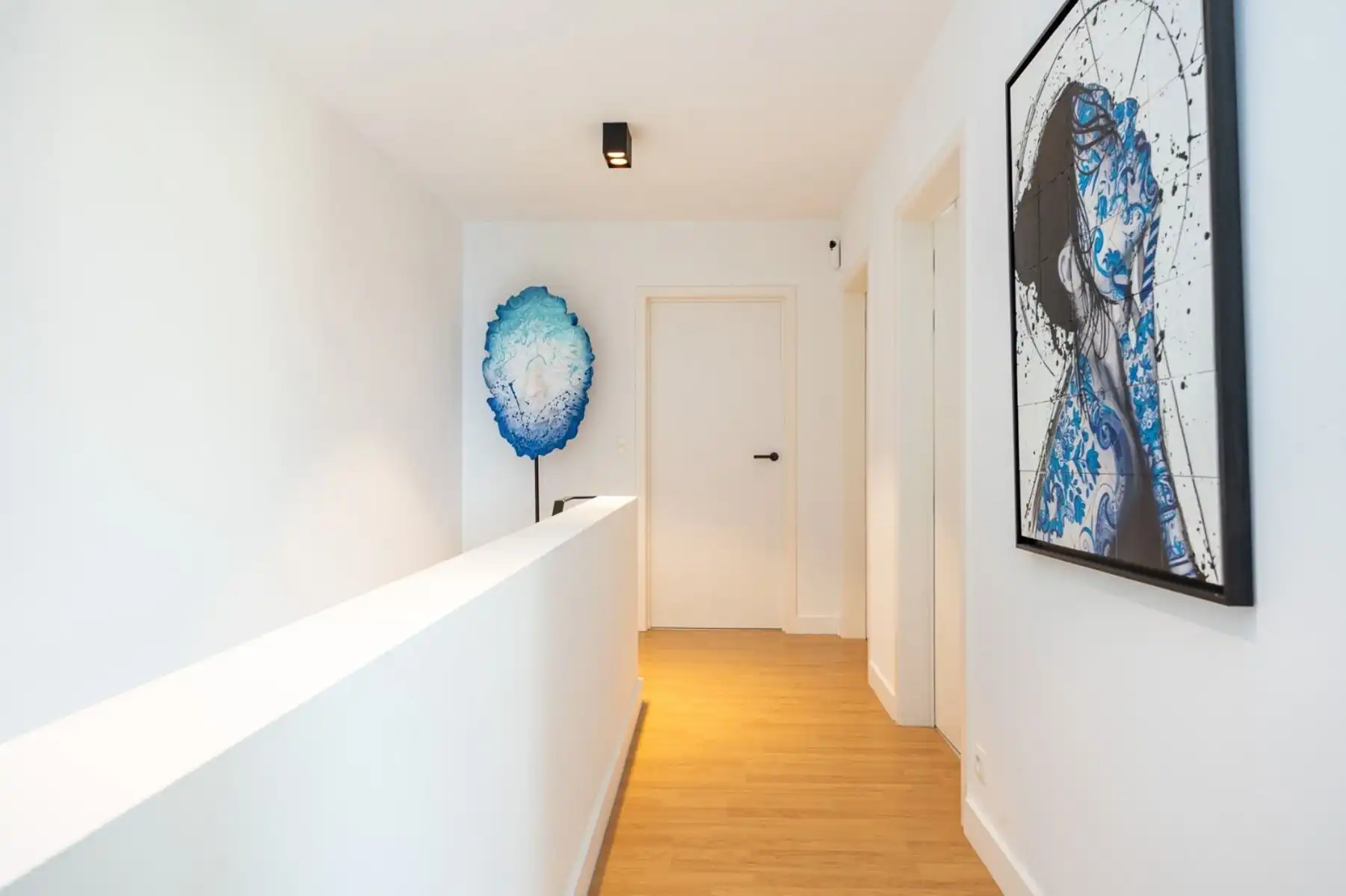 Recente halfopen BEN-woning met zwembad foto 16