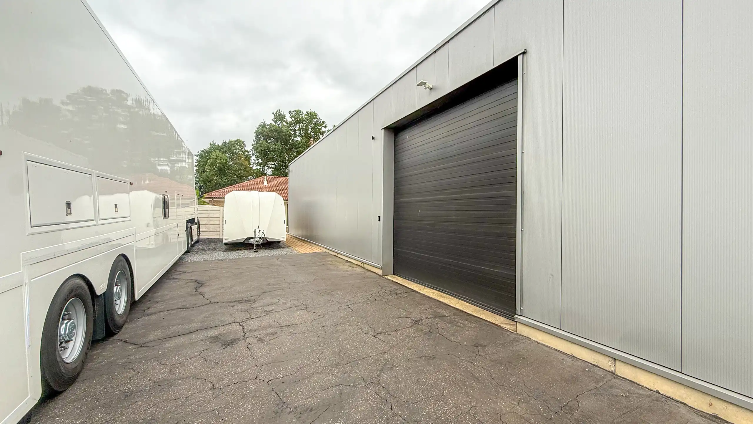 Perfect onderhouden magazijn met gelijkvloerse woning! foto 34